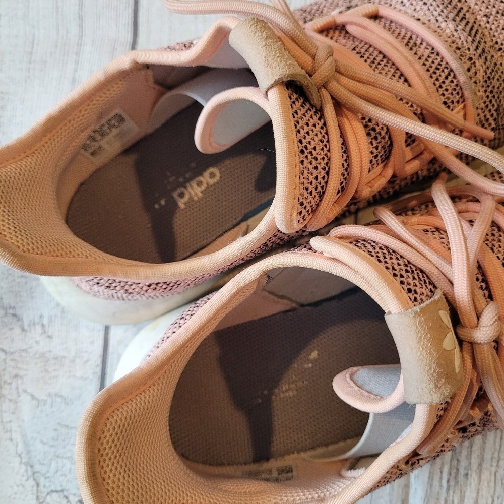 Adidas Women's Tubular Pink Sneaker 7.5 Runs Big - Picture 5 of 10